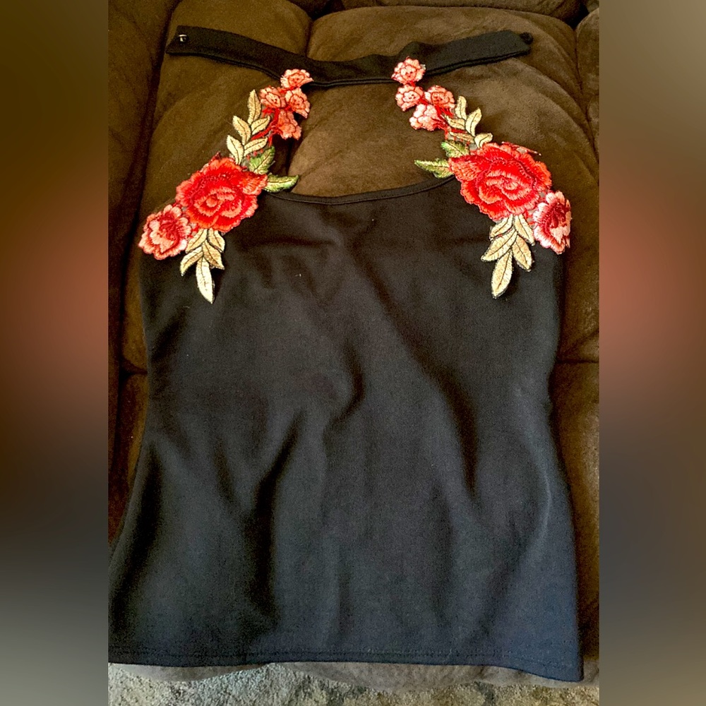Backless cute floral pattern too